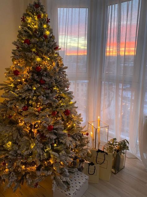 Christmas Tree Inspo, Christmas Dreaming, Cosy Christmas, Christmas Feeling, Aesthetic Christmas, Christmas Inspo, Winter Vibes, Christmas Wonderland, Last Christmas