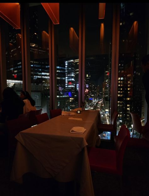 ROBERT RESTAURANT Restaurant Nyc Aesthetic, Nyc Restaurant Aesthetic, Nyc Rooftop Restaurant, New York City Restaurants Aesthetic, Aesthetic Nyc Restaurants, Nyc Life Aesthetic, Iconic Restaurants In Nyc, Rolf’s German Restaurant Nyc, Heavy And Light