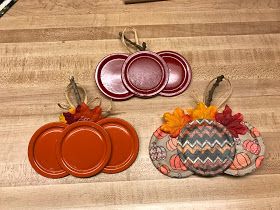 Jar Lid Pumpkins, Mason Jar Lids Crafts, Lid Crafts, Jar Lid Crafts, Fall Mason Jar Crafts, Mason Jar Lids Ornaments, Jar Projects, Diy Jar, Fall Mason Jars