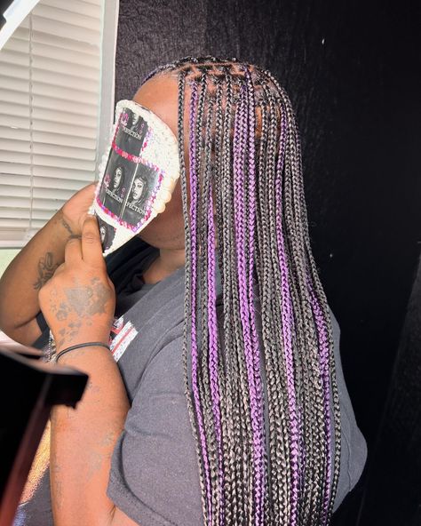 Medium knotless 😍😍 Pink And Black Small Knotless Braids, Hot Pink And Black Knotless Braids, Long Pink And Black Knotless Braids, Pink And Black Big Knotless Braids, Large Pink And Black Knotless, Pink Highlights, Box Braids, Braids, Pink