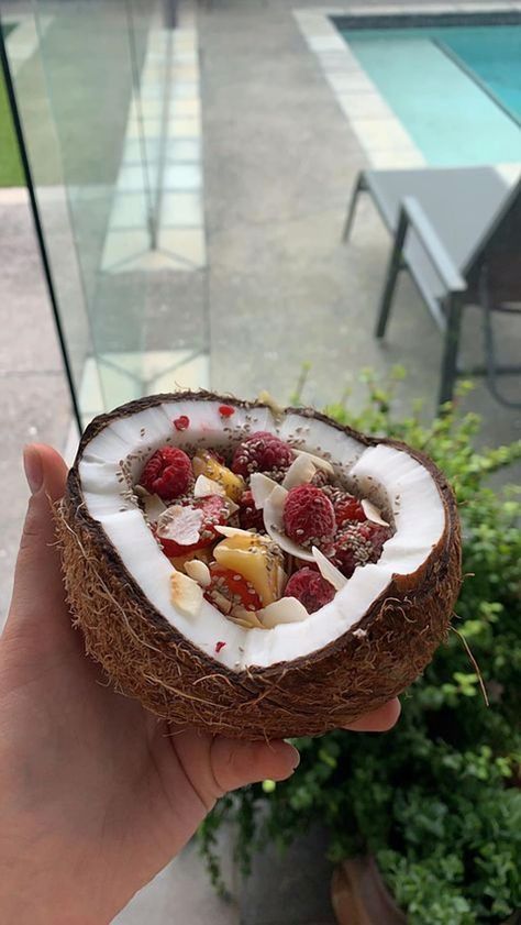 Indulge in a taste of paradise with this tropical coconut bowl recipe, brimming with fresh berries and crunchy nuts. Perfect for a refreshing breakfast or a vibrant snack, this bowl combines creamy coconut goodness with the natural sweetness of berries and the satisfying crunch of nuts. Easy to make and packed with nutrients, it's a delightful way to start your day or recharge in the afternoon. Embrace the tropical vibes and treat yourself to a bowl that's as beautiful as it is delicious. Refreshing Breakfast, Coconut Bowl, Healthy Food Motivation, Healthy Lifestyle Food, Think Food, Bowl Recipe, Food Goals, Food Is Fuel, Fresh Berries