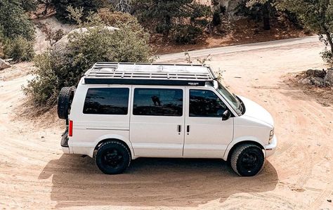 Considering the Chevy Astro van for vanlife? See how it stacks up against the Ford Econoline, Chevy Express, GMC Savana, & Dodge Ram! Chevy Conversion Van, Chevy Astro Van, Astro Van, Gmc Savana, Chevy Express, Van Living, Van Conversion, Dodge Ram, Van Life