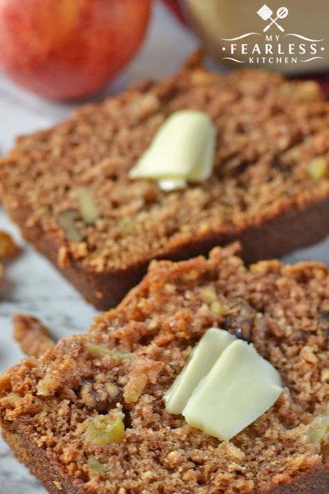 Apple Walnut Bread Recipe, Apple Walnut Bread, Walnut Bread Recipe, Apple Bread Recipe, Bread Pudding With Apples, Apple Fritter Bread, Apple Walnut, Walnut Bread, Fruit Bread