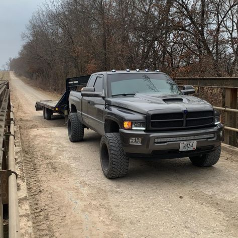 2nd Gen Dodge Cummins, Second Gen Cummins, 2nd Gen Cummins, Cummins Diesel Trucks, American Pickup Trucks, Dodge Diesel Trucks, Chevy Trucks Older, Dodge Diesel, Chevy Diesel Trucks