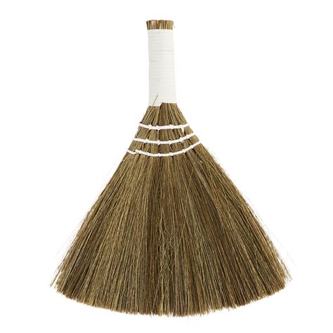 Straw broom Straw Broom, Whisk Broom, Moving Furniture, Cleaning Accessories, Brooms, Cabinet Makers, Rustic Walls, Wall Display, Victorian Homes