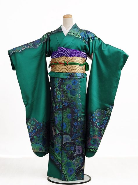 Kimono Rental, Kimono Collection, Furisode Kimono, Embroidery Kimono, Green Costumes, Japanese Costume, Green Kimono, Modern Kimono, Kimono Japan