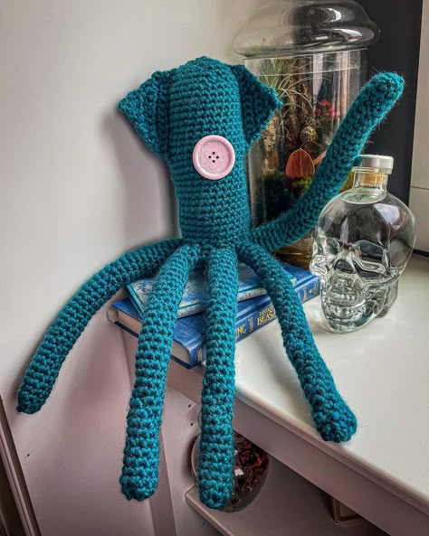 Coraline Octopus Crochet Pattern, Crochet Projects Coraline, Crochet Coraline Hat, Coraline Octopus Crochet, Coraline Octopus Crochet Pattern Free, Octopus From Coraline, Coraline Octopus Doll Pattern, Coraline Stuffed Animal, Room Decoration Crochet