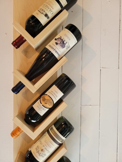 Wine Cabinet Diy, Modern Wall Wine Rack, Wine Bottle Holder Diy, Wine Rack Ideas, Wood Wine Rack Diy, Woodworking Gift Ideas, Wine Bottle Holder Wall, Diy Montreal, Wood Wine Bottle Holder