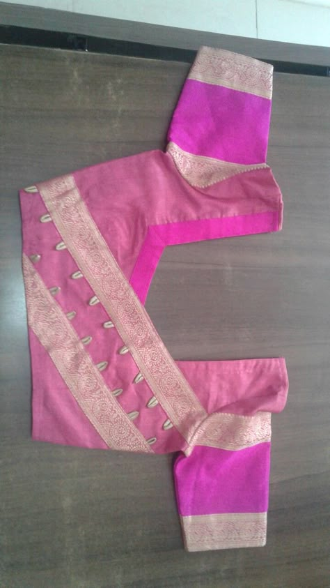 Close Neck Blouse Designs, Border Blouse Designs, Close Neck Blouse, Ikat Blouse Designs, Neck Blouse Designs, Pink Blouse Designs, Lace Blouse Design, Cotton Blouse Design, Blouse Designs Catalogue