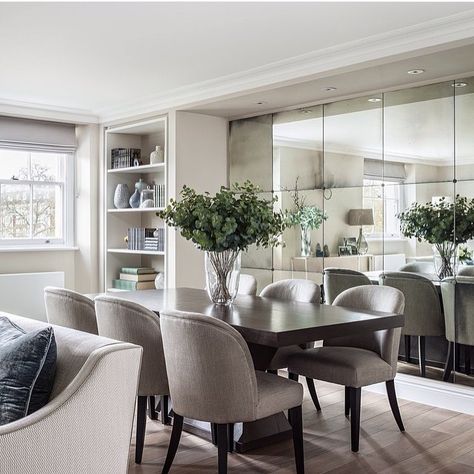 Robert Langford London Pyramid Dining Table & Washington chairs in room designed by @gordondufflinton Mirror Dining Room, Mirror Wall Bedroom, Mirrored Wall, Mirror Design Wall, Contemporary Dining Room, Small Dining, Dining Room Walls, Guest Bedrooms, Dining Room Design