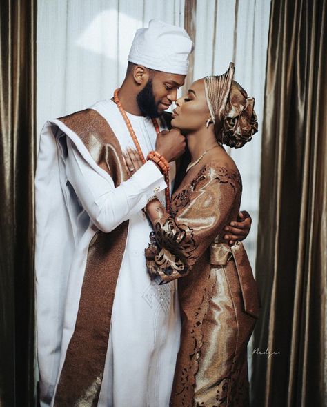 Nigerian traditional wedding looks for Yoruba couples. Nigerian Engagement, Iro And Buba, Nigerian Wedding Dresses Traditional, Nigerian Wedding Dress, Nigerian Traditional Wedding, Nigerian Bride, African Wedding Attire, Yoruba Wedding, Traditional Wedding Attire