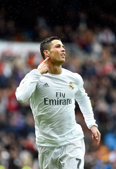 Portuguese forward Cristiano Ronaldo celebrates a goal during the Spanish league football match Real Madrid CF vs RC Celta de Vigo at the Santiago Bernabeu stadium in Madrid on March 5, 2016. / AFP / GERARD JULIEN        (Photo credit should read GERARD JULIEN/AFP/Getty Images) Ronaldo Football Player, Santiago Bernabeu Stadium, Bernabeu Stadium, Ronaldo Soccer, Real Madrid Cristiano Ronaldo, Ronaldo Real Madrid, Ronaldo Real, Ronaldo Football, مانشستر سيتي