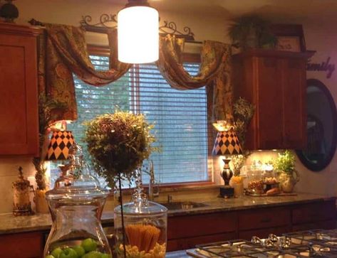 Tuscan House Aesthetic, 90s Tuscan Kitchen, 2000s Tuscan Decor, Tuscan Kitchen 2000s, 2000s Tuscan Kitchen, 2000s Tuscan Aesthetic, 2000s Tuscan Home, Tuscan House 2000s, Tuscan Apartment