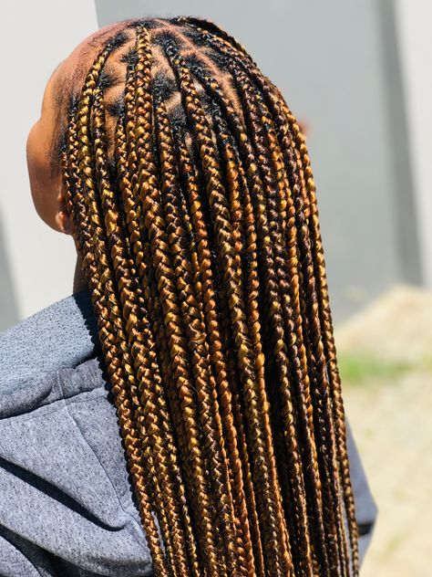 Nutless Braids, Hair Braiding Styles, African Hair Braiding Styles, Braiding Styles, Pretty Braided Hairstyles, Knotless Braids, African Braids Hairstyles, Hair Braiding, African Braids