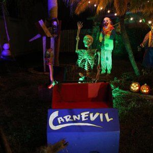 CarnEVIL 2013 | Haunt Forum Human Bone Structure, Bone Structure, Halloween Haunted House, Skeleton Bones, Halloween Haunted Houses, Diy Decoration, Halloween Haunt, Samhain, Halloween Party Decor