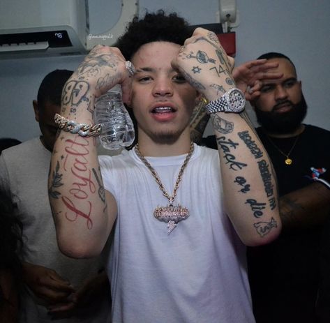 Ohgeesy Tattoo, Future Tattoos Rapper, Drip Tattoo, Loyalty Tattoo, Lil Mosey, Cultura Hip Hop, Bronx Rappers, Tattoo New, Rapper Wallpaper Iphone