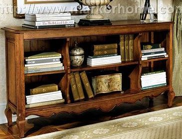 Low Book Shelf, Bookshelf Vintage, Wood Bookshelf, Cottage Interior, Book Shelves, Nyc Apartment, Book Shelf, Unique Furniture, Bookshelves