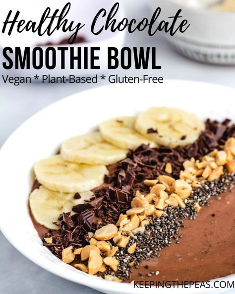 This Chocolate Smoothie Bowl is made with all natural vegan ingredients, and topped with sliced banana, chocolate shavings, nuts, and chia seeds making it a healthy yet decadent sugar free breakfast, snack or dessert! Chocolate Smoothie Bowl Recipe, Healthy Chocolate Smoothie, Smoothie Bowls Recipe Easy, I Lost 100 Pounds, Smoothie Bowl Recipe Healthy, Bowl Recipes Easy, Healthy Chocolate Banana, Sugar Free Breakfast, Chocolate Smoothie Bowl