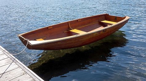 Classic wooden punt Punt Boat, Summer Boats, Summer Boat, Boat Plans, Wooden Boats, Boat Building, Build Your Own, On A Budget, Boats