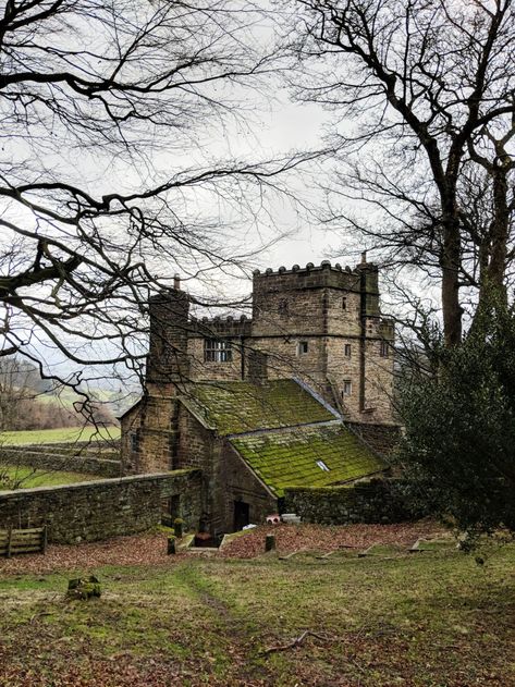 Jane Eyre Aesthetic, Jane Eyre 2011, Literary Travel, Charlotte Brontë, Bronte Sisters, Peak District National Park, Charlotte Bronte, Wuthering Heights, Jane Eyre