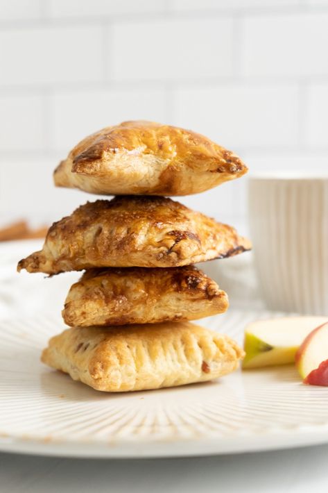 Easy German Apple Turnovers (Apfeltaschen) Apple Pockets, Apple Pastries, Apple Turnover, Apple Pastry, International Desserts, Apple Turnovers, Cooked Apples, Apple Filling, Dutch Recipes