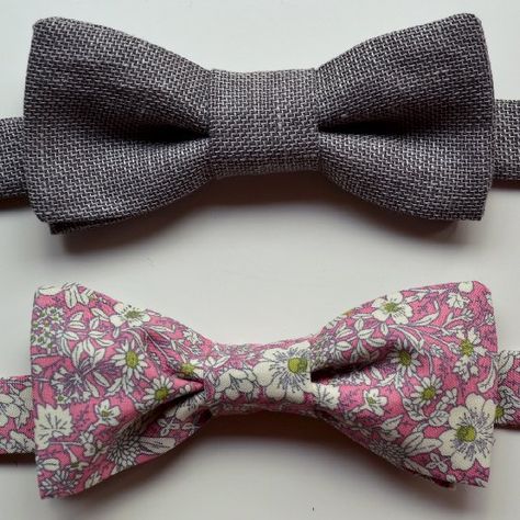 Make your undoubtably dapper and lovable partner in crime a piece of clothing they will actually care about Homemade Gifts For Men, Bow Tie Tutorial, Make A Bow Tie, Holiday Hand Towels, Sewing Men, Bowtie Pattern, Tie Pattern, Boys Bow Ties, Dog Crafts