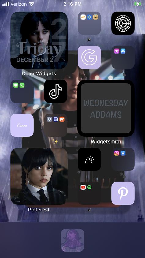 Wednesday Homescreen, Coraline Iphone Layout, Tim Burton Iphone Layout, Dark Mode Homescreen Layout, Tim Burton Ios14 Homescreen, Homescreen Layout, Homescreen Ideas, Iphone Layout, Phone Design