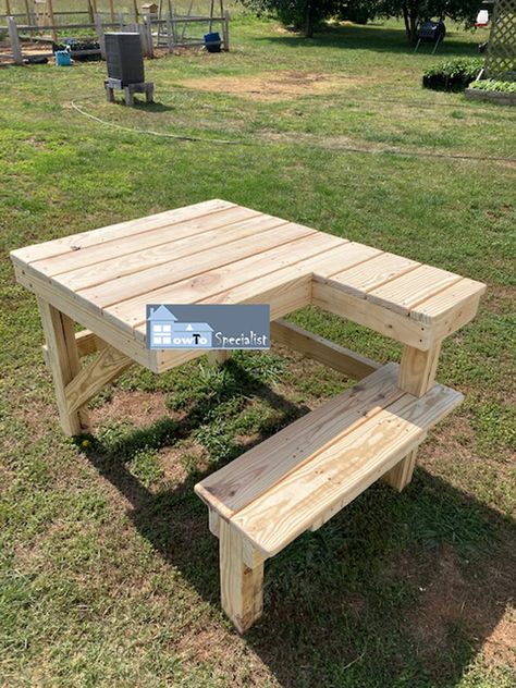 Shooting Bench Ideas, Small Wood Shed, Shooting Bench Plans, Outdoor Shooting Range, Shooting Table, Saw Horses, Cool Things To Build, Archery Gear, Ag Teacher