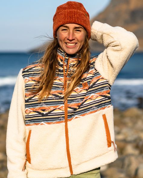 Winter Billabong, Billabong Jacket Vintage, Billabong Women Clothing, Billabong Pullover, Billabong Fleece, Wishlist 2022, Woman Office, Tank Bikinis, Long Sleeve Rashguard