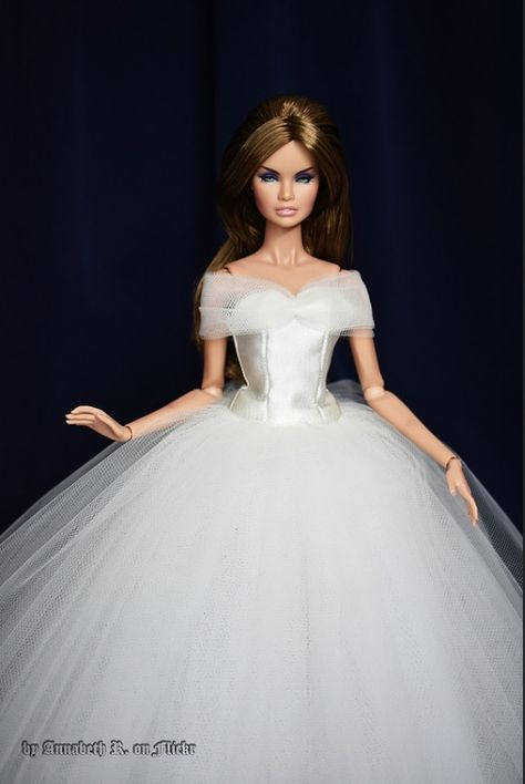 Barbie Frock, Pakistani Maxi, Pakistani Maxi Dresses, Bride Barbie, White Couture, Barbie Dresses, Barbie Wedding Dress, Barbie Core, Barbie Bride