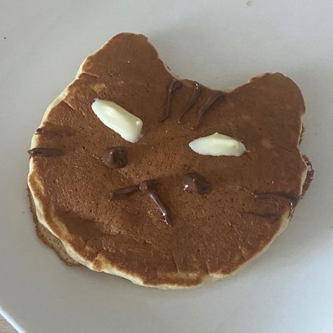 Cat Pancakes, Cute Breakfast Ideas, Picnic Date Food, Kawaii Cooking, Cute Baking, Cute Snacks, Angry Cat, Fun Baking Recipes, Cute Desserts