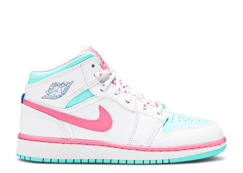 Cute Jordans, Preppy Birthday, Preppy Inspo, Nike Shoes Women Fashion, Pink Aurora, Pink Jordans, Trendy Shoes Sneakers, Jordan Shoes Girls, Preppy Shoes