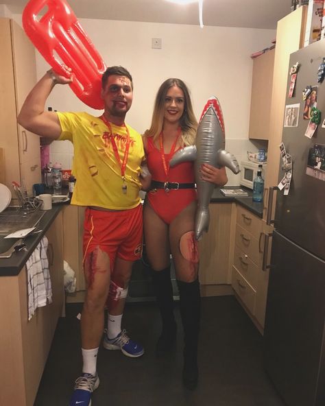 Couples halloween costume Baywatch Lifeguard Party, Baywatch Party, Baywatch Theme, Baywatch 90s, Baywatch Costume, Lifeguard Costume, 22 Bday, Birthday Couple, Couples Halloween Costume