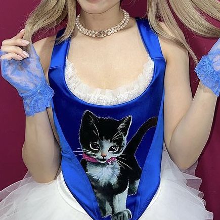 twice nayeon detail outfit cat corset icons Twice Corset Outfit, Vivienne Westwood Cat Corset, Cat Corset, Nayeon Photo, Detail Outfit, Kpop Details, Pop Cat, Ugly Outfits, Doll Faces