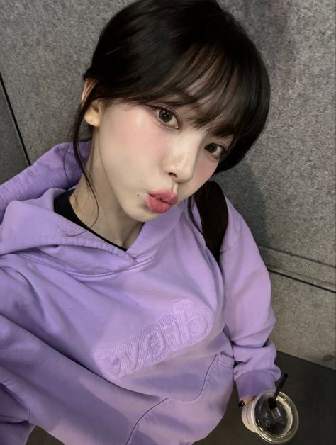 Suwon, Dara Kpop, Aespa Karina, Karina Aespa, Black Mamba, Instagram Update, Role Models, South Korean Girls, Kpop Girls