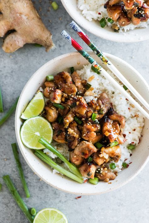 30 Minute Chicken Yakitori Bowls Chicken Yakitori Recipe, Business Food Ideas, Yakitori Grill, Yakitori Recipe, Lazy Recipes, Broccoli Bites, Minute Chicken, Meal Plan For The Week, Cooking Light Magazine