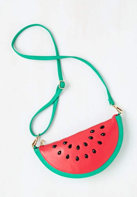 Watermelon Bag, Funny Bags, Lv Bags, Novelty Bags, Cute Purses, Cute Bags, Bags And Purses, Mode Inspiration, Vintage Bags