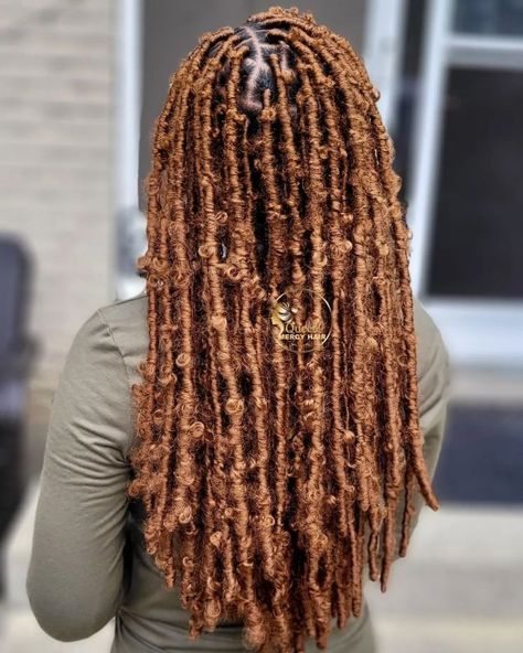 Brown Butterfly Locs with Metallic Shine Honey Brown Butterfly Locs, Butterfly Locs Color, Brown Butterfly Locs, Locs Ideas, Locs Color, Butterfly Hairstyle, Likes On Instagram, About Butterfly, Butterfly Locs