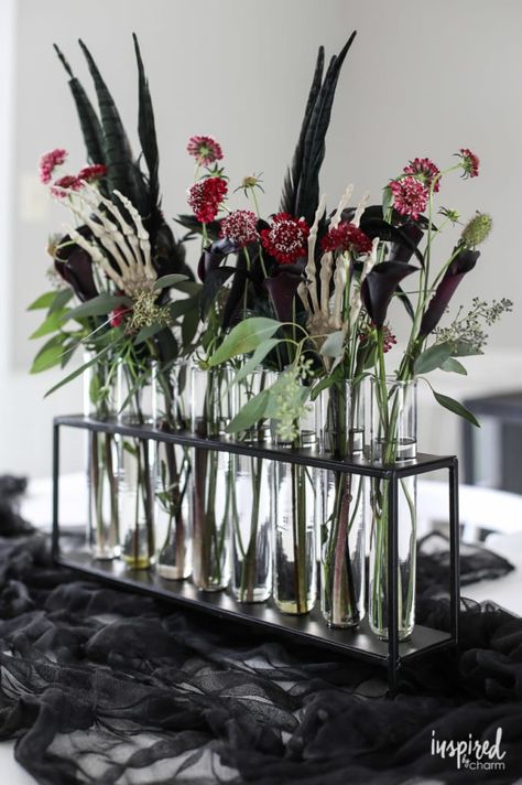 Apothecary Floral Arrangements, Beetlejuice Tablescape, Terracotta Halloween, Gothic Bouquet, Elegant Halloween Party, Halloween Flower Arrangements, Halloween Floral Arrangements, Modern Halloween Decor, Elegant Halloween Decor