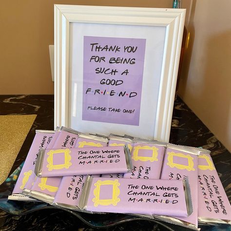 Throwing a Friends themed party? These chocolate bar wrappers are perfect to wrap around your favourite chocolate bars to thank your guests. This download also includes the coordinating sign. Includes sign PDF AND Customizable wrapper template You will need to PRINT this file off yourself. When you purchase, you will receive a PDF file.  Check out my shop for corresponding signage to keep your event theme cohesive! Friends Bridal Shower Theme, Friends Themed Wedding, Friends Themed Party, 30th Birthday Themes, Fest Temaer, Friends Bridal, Future Wedding Plans, 30th Birthday Parties, 16th Birthday Party