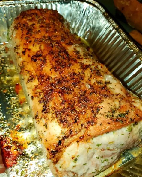 Garlic & Herb Boneless Pork Loin - Garlic & Olive Oil Veins Pork Chop Recipes In Oven, Boneless Pork Loin Recipes, Pork Loin Oven, Pork Loin Recipes Oven, Baked Pork Loin, Boneless Pork Loin Roast, Loin Recipes, Pork Loin Roast Recipes, Pork Entrees