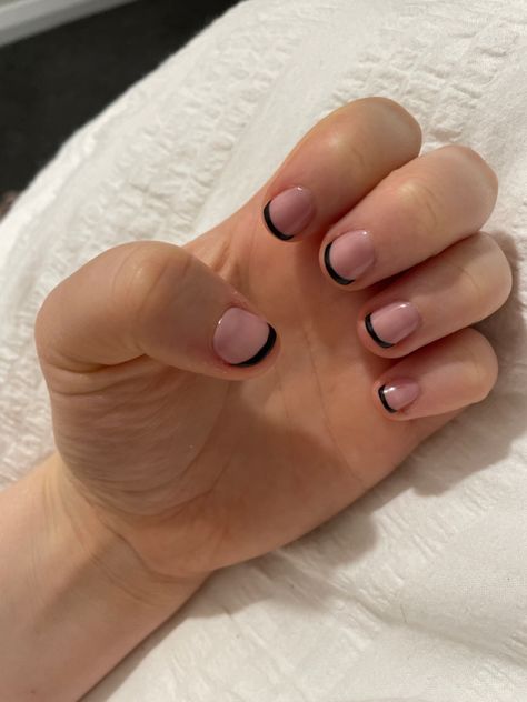 Micro French Natural Nails, Black Mini French Nails, Black French Tip Nails Natural, Black French Tip Natural Nails, French Tip On Short Nails Natural, Tiny French Tip Nails, French Tip On Natural Nails, Micro French Nails, Short Natural Nails