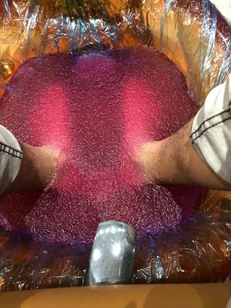 Pink Jelly Pedicure, Spa Pedicure Ideas Luxury, Jelly Spa Pedicure, Jelly Spa Pedicure Fotos, Luxury Pedicure Spa Treatments, Jelly Spa, Work Office Design, Jelly Pedicure, Diy Pedicure