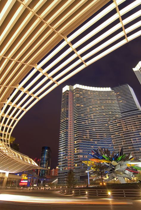 Vdara Las Vegas, Ls Vegas, Las Vegas Penthouse, Inspirational Architecture, Vegas Attractions, Vegas Lights, Las Vagas, Las Vegas Resorts, Dream Trips