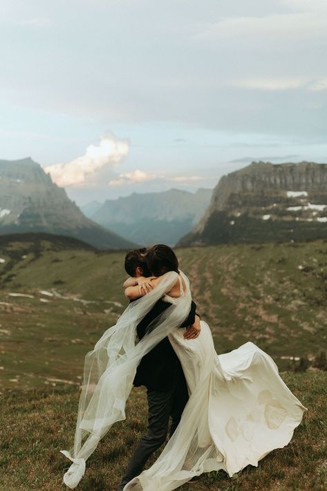 For this couple’s wedding, they got the best of both worlds. They had the unique opportunity of having a traditional wedding followed by an elopement adventure! Their dream had always been to elope in the mountains, so we did it! I’m thankful every day for the opportunity to capture adventures like this couple’s Glacier National Park wedding story. #glaciernationalpark #glaciernationalparkphotography #glaciernationalparkelopement #montanaelopementideas Dreamy Mountain Wedding, Elopement In Mountains, Banff National Park Wedding, Eloping In The Mountains, Elopement In The Mountains, Unique Elopement Photos, Meadow Elopement, Vail Elopement, Elopement Mountains