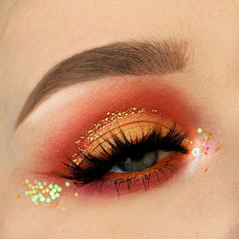 Rainbow Beauty, Makeup Ojos, Eye Glitter, Orange Makeup, Makeup Accesories, Makeup Is Life, Cool Makeup Looks, Eye Makeup Steps, Creative Makeup Looks