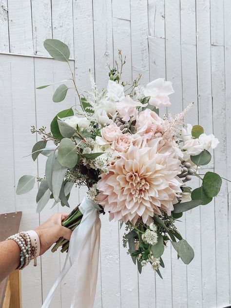 This stunning yet simple boho wedding bouquet incorporated pink flowers, white flowers, and eucalyptus. It's the perfect wedding bouquet for a spring or summer wedding. bridal flower bouquet light pink | wedding florals boho | boho wedding greenery Light Pink Wedding Bouquet, Wedding Bouquet With Eucalyptus, Flowers Wallpaper Pink, Flower Wallpaper Pink, Pink Flower Aesthetic, Aesthetic Pink Flowers, Bouquet With Eucalyptus, Simple Wedding Bouquets, Spring Wedding Bouquets