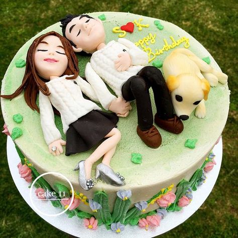 Couples Birthday Cake Ideas, Couple Birthday Cake Ideas, Anniversary Couple Cake Design, Happy Birthday Cakes For Him, Couple Cake Ideas, Cake Designs For Couples, Cake For Boyfriend Birthday Love, Couples Birthday Cake, Cute Anniversary Cake Couple