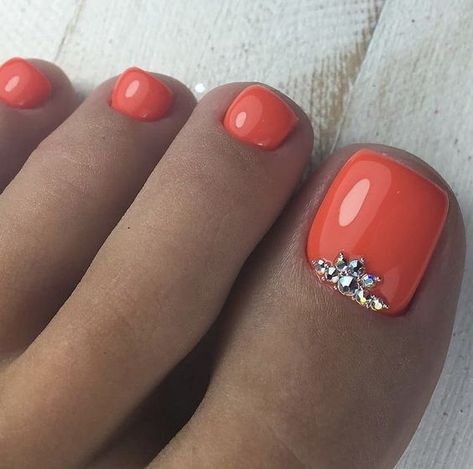 Stunning Summer Coral Toe Nail Designs for a Vibrant Seasonal Look Coral Toenails Pedicures, Coral Toe Nail Designs, Coral Toe Nails, Coral Toes, Orange Toe Nails, Toe Nails Designs, Gold Toe Nails, Nails Designs Ideas, Bright Summer Nails Designs