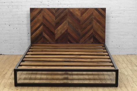 Teak Headboard, Hardwood Headboard, Diy Headboard Wooden, Headboard Inspiration, Reclaimed Wood Headboard, Platform Bed Designs, Pallet Headboard, Inside Decor, Hardwood Furniture